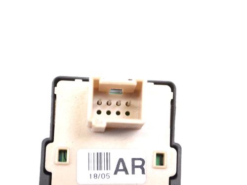 Switch JAGUAR XJ (X350, X358) D 2.7 | BP8864799I30 