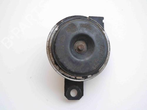 Used Horn TOYOTA HILUX VII Pickup (_N1_, _N2_, _N3_) 3.0 D-4D 4WD (KUN26) (171 hp) 14809262