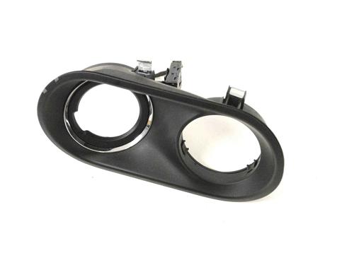 switch-porsche-macan-95b-30-s-diesel-95b857290ar-2014-9909668 main image