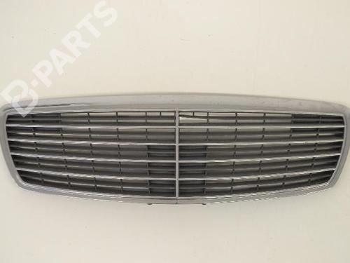 Front grille MERCEDES-BENZ E-CLASS (W211) E 220 CDI (163 hp) 7495756