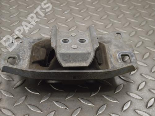Used Engine mount PEUGEOT 3008 II SUV (MC_, MR_, MJ_, M4_) 1.6 THP 165 (M45GYW, M45GZW, M45GYV) (165 hp) 10622103