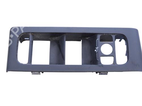 right-front-door-panel-volvo-xc40-536-t4-32274176-32274178-2017-19078849 main image