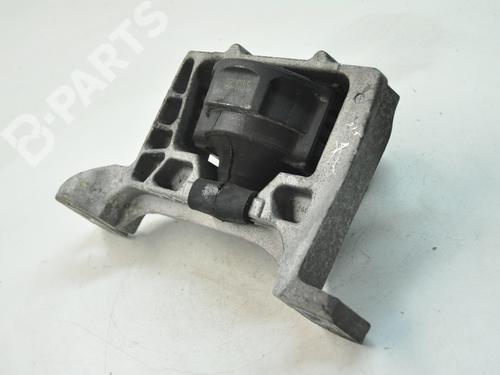 Used Engine mount VOLVO V40 Hatchback (525) D2 (114 hp) 7485694