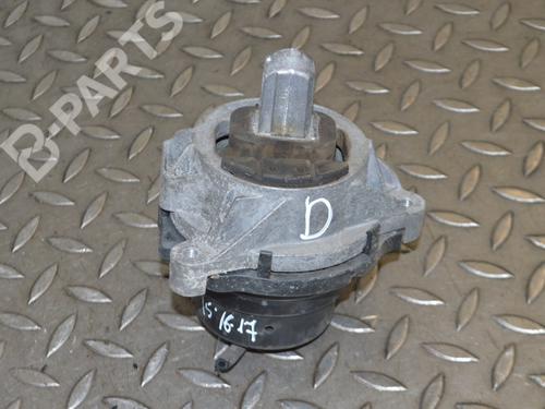 Used Engine mount BMW 3 (F30, F80) 330 d (258 hp) 8348860