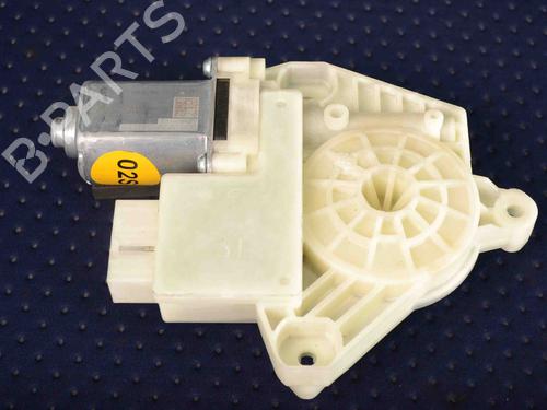 Used Right rear window motor VW PASSAT B8 Variant (3G5, CB5) 1.4 TSI (150 hp) 7490402