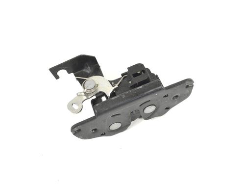 Used Tailgate lock PEUGEOT 3008 I MPV (0U_) 1.6 HDi (114 hp) 8866700