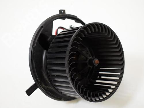 Used Heater blower motor AUDI TT (8J3) 2.0 TDI quattro (170 hp) 8832004