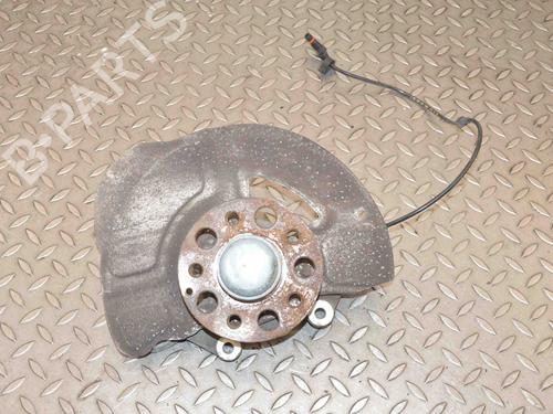 Used Left front steering knuckle MERCEDES-BENZ CLS (C218) CLS 220 BlueTEC / d (218.301) (177 hp) 14802161