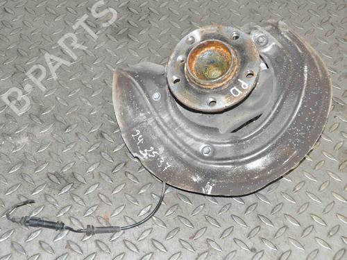 Used Right front steering knuckle BMW 2 Coupe (F22, F87) M 240 i (340 hp) 14768328