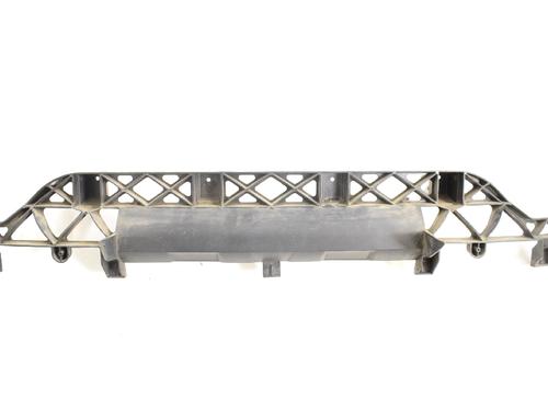 Used Rear bumper bracket LAND ROVER RANGE ROVER IV (L405) 4.4 SDV8 4x4 (340 hp) 8861395