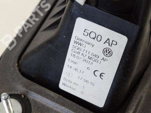 Gear lever VW GOLF VII (5G1, BQ1, BE1, BE2) 1.5 TSI | BP7484988M90 