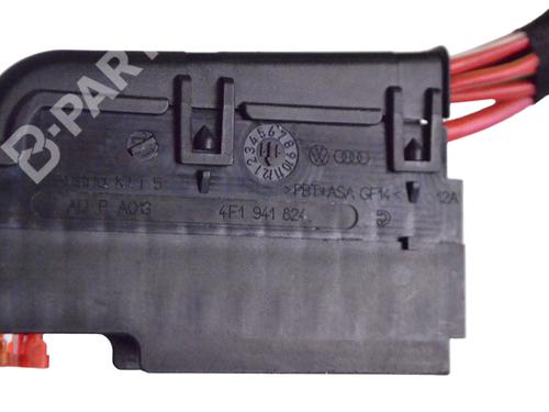 Fuse box AUDI TT (8J3) 1.8 TFSI | BP12003940E1 