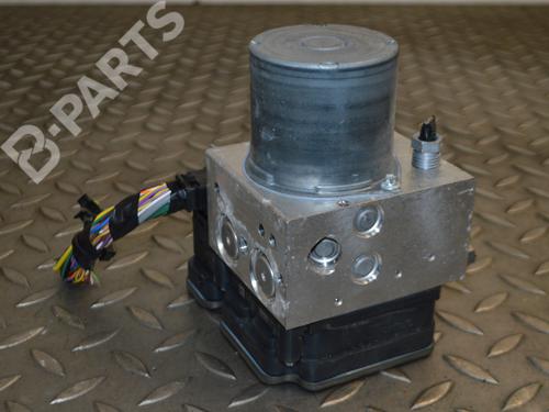 ABS pump LAND ROVER RANGE ROVER VELAR (L560) 3.0 D300 SDV6 4x4 | BP9657421M43 