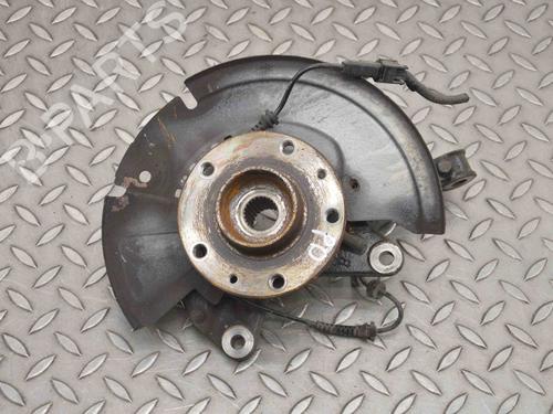 Used Right front steering knuckle NISSAN JUKE (F16_) DIG-T 117 (117 hp) 27824840