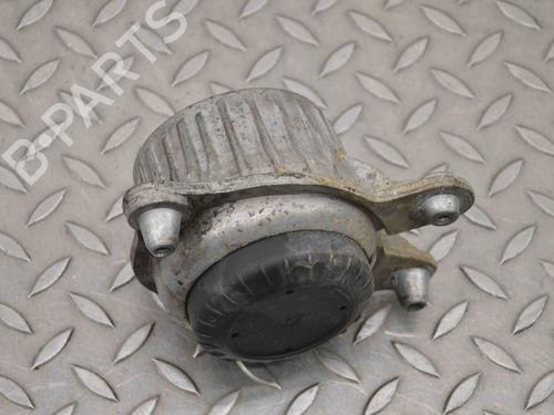 Engine mount MERCEDES-BENZ C-CLASS (W205) C 220 BlueTEC / d (205.002, 205.004) | BP11684333M89