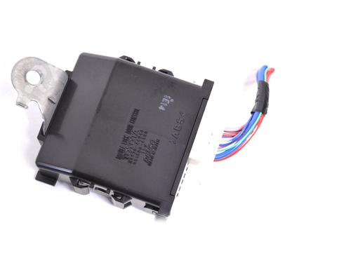 Module électronique TOYOTA COROLLA Hatchback (_E21_, _EA1_, _EH1_) 1.8 Hybrid (ZWE211, ZWE219) (122 hp) 27821894