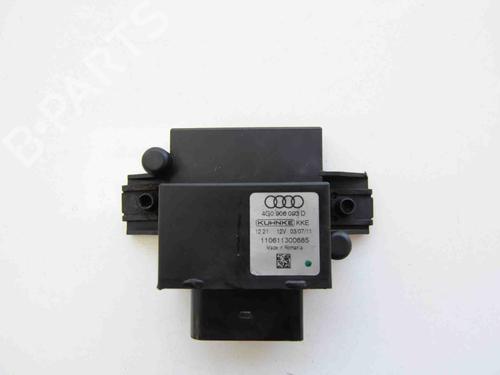 Used Electronic module AUDI A5 Sportback (8TA) 3.0 TDI quattro (245 hp) 8829210