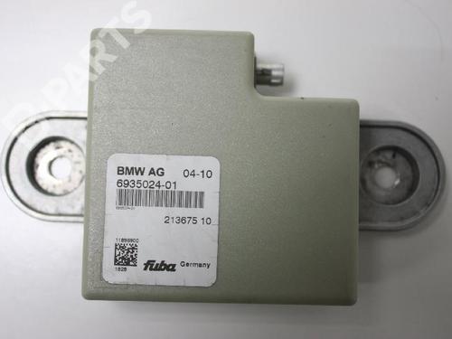 Used Electronic module BMW 3 (E90) 328 i (234 hp) 8000218