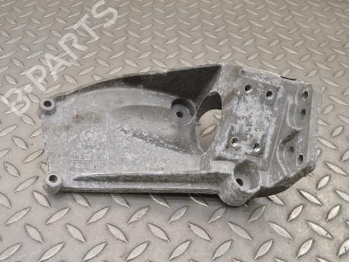 Support de moteur VOLVO V40 Hatchback (525) D2 (120 hp) 14792584