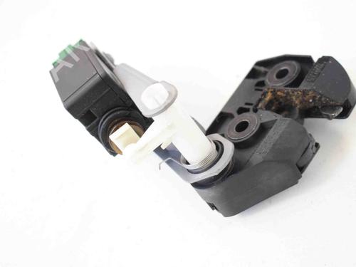 Used Tailgate lock LAND ROVER DISCOVERY IV (L319) 3.0 TD 4x4 (245 hp) 8858751
