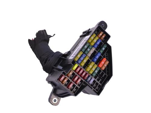 Used Fuse box VW CC B7 (358) 2.0 TDI (170 hp) 13034332