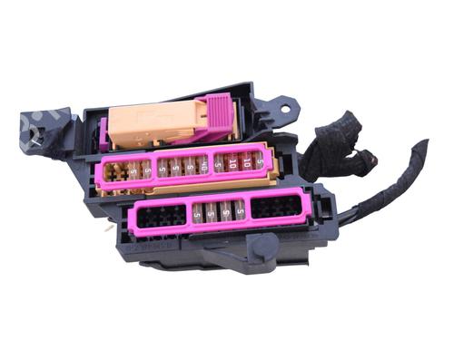 Used Fuse box AUDI A5 Convertible (8F7) 3.0 TDI quattro (240 hp) 19285110
