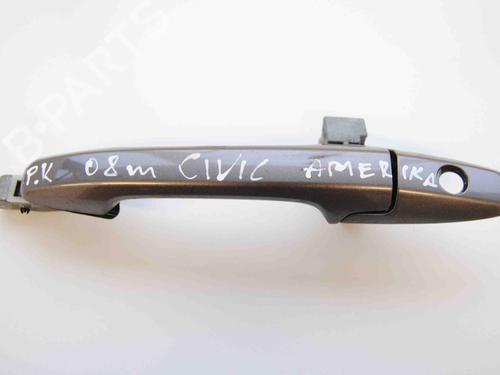 Używane Klamka zewnętrzna drzwi przednich lewych HONDA CIVIC VIII Hatchback (FN, FK) 1.8 (FN1, FK2) (140 hp) 19941924