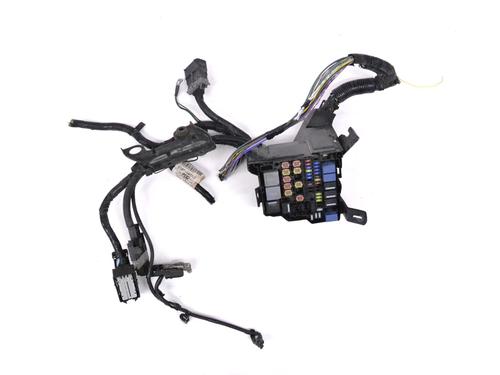 Used Fuse box Fuse box FORD FIESTA VI (CB1, CCN) 1.0 EcoBoost (100 hp) 9909143 9909143