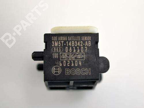 Electronic sensor LAND ROVER FREELANDER 2 (L359) 2.2 TD4 4x4 | BP8828740M84 