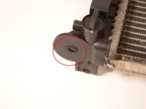 Water radiator VOLVO V40 Hatchback (525) D2 | BP29128239M31 