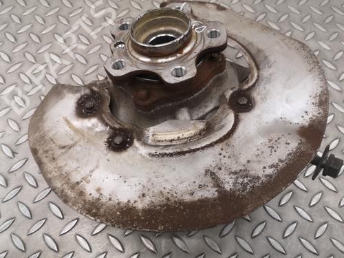 Used Right rear steering knuckle BMW 3 Touring (G21, G81) 330 e Plug-in-Hybrid (292 hp) 27823580