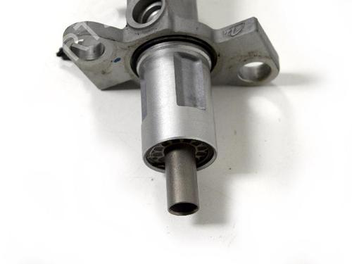Brake master cylinder AUDI Q5 (8RB) SQ5 TDI quattro | BP14816677M77