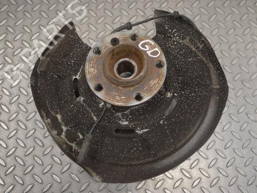 Used Right rear steering knuckle BMW 6 Convertible (F12) 640 d (313 hp) 15910692