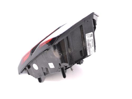 Right tailgate light PEUGEOT 3008 II SUV (MC_, MR_, MJ_, M4_) 1.5 BlueHDi 130 | BP8000356C80 