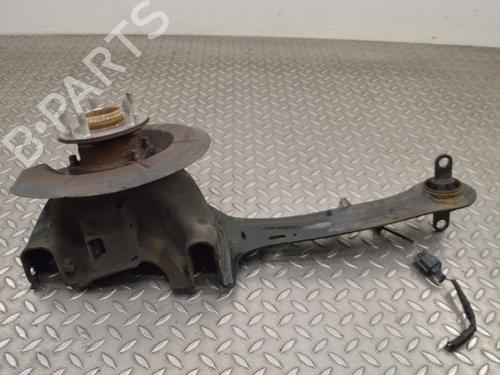 Used Right rear steering knuckle VOLVO V40 Hatchback (525) D2 (120 hp) 14792578