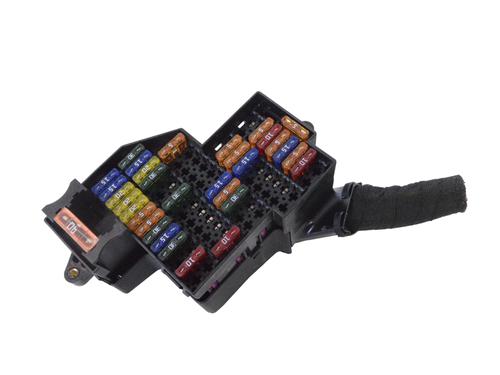 Used Fuse box VW TOUAREG (7LA, 7L6, 7L7) 3.0 V6 TDI (240 hp) 12126390