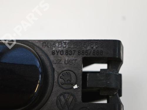 Used Front left exterior door handle SKODA OCTAVIA II (1Z3) 1.8 TSI (160 hp) 7493659