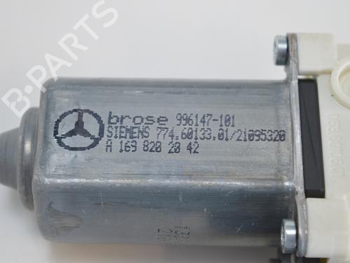 Right rear window motor MERCEDES-BENZ A-CLASS (W169) A 170 (169.032, 169.332) | BP19942243E22 