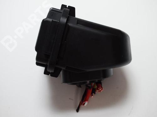 Fuse box BMW 3 (F30, F80) 330 e | BP7489854E1 