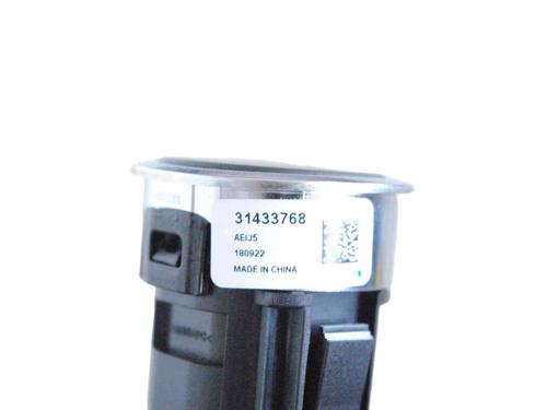 Switch VOLVO XC40 (536) D3 AWD | BP18314611I30