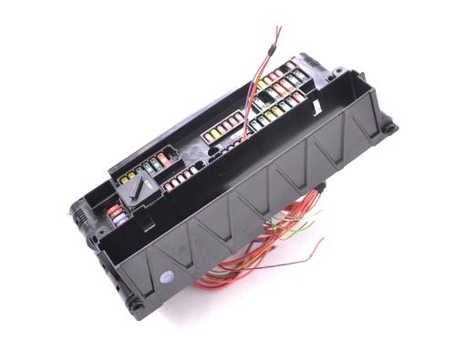 Used Fuse box BMW 5 (F10) 525 d (204 hp) 7556252