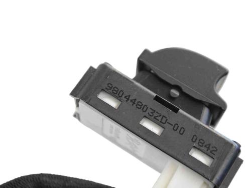 Left front window switch PEUGEOT 208 II (UB_, UP_, UW_, UJ_) 1.2 PureTech 100 | BP27826702I27 