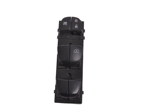Used Right front window switch NISSAN JUKE (F15) 1.2 DIG-T (115 hp) 11970154