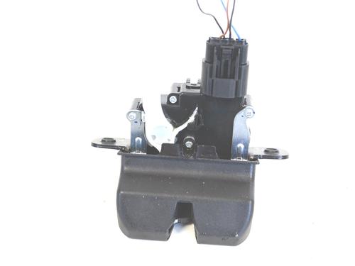 Used Tailgate lock KIA SPORTAGE IV (QL, QLE) 1.7 CRDi (141 hp) 19943211