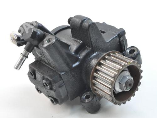 Used Fuel pump MERCEDES-BENZ CLA Coupe (C117) CLA 180 CDI / d (117.312) (109 hp) 7488841