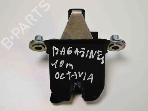 Used Tailgate lock SKODA OCTAVIA II (1Z3) 1.8 TSI (160 hp) 8828738