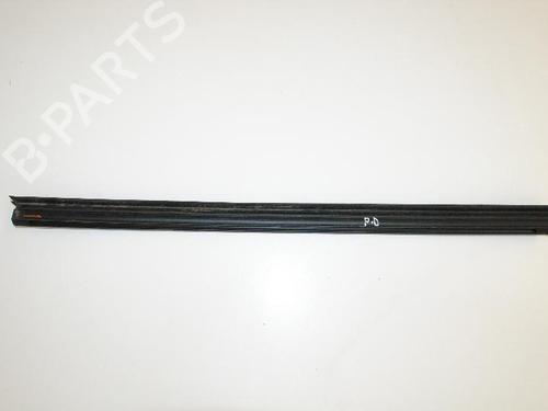 Panneau de porte avant droite MAZDA 3 (BM, BN) 2.0 (120 hp) 14811719