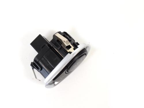 Switch BMW X1 (F48) sDrive 18 d | BP7748329I30 