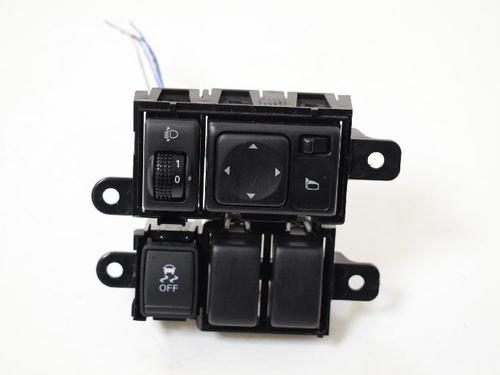 Used Switch NISSAN JUKE (F15) 1.6 (117 hp) 8867687