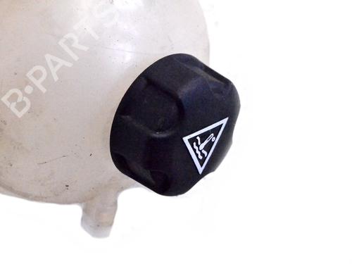 Expansion tank PEUGEOT 3008 II SUV (MC_, MR_, MJ_, M4_) 1.6 BlueHDi 120 | BP14804285C120 